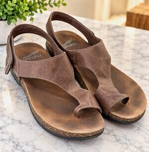 Dansko Brown Leather Thong Sandals Adjustable Hook & Loop Women’s US 8 EU 40